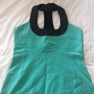 Lululemon workout top